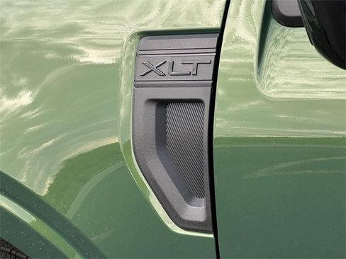 New 2025 Ford Maverick XLT w/ XLT Luxury Package image 8