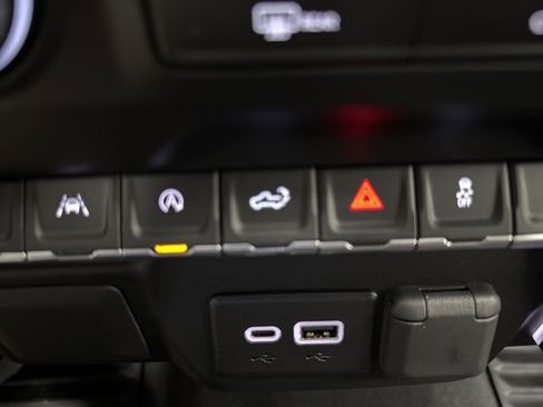 New 2026 Chevrolet Silverado 1500 Custom AWD/4WD image 19