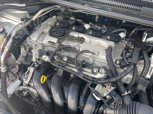 Used 2021 Toyota Corolla LE w/ Carpet Mat Package (TMS) image 35