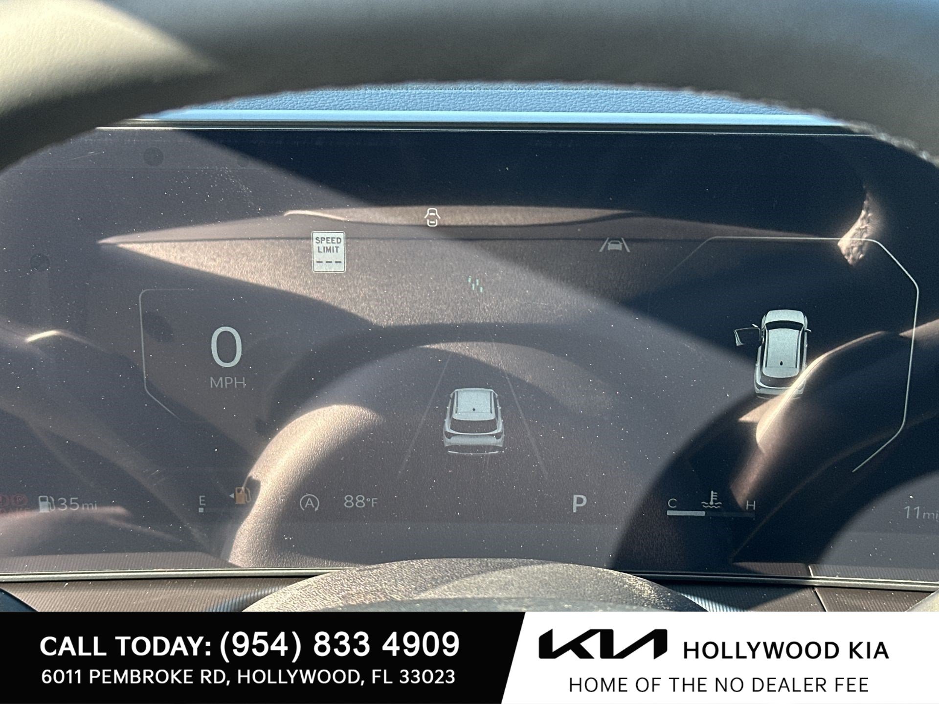 New 2026 Kia Sportage SX FWD image 12