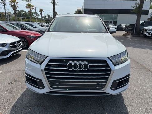 Used 2018 Audi Q7 3.0T Prestige image 2