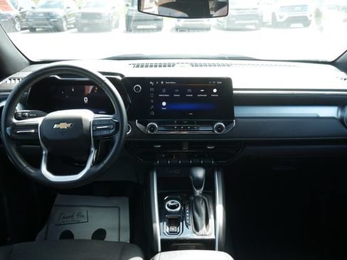 Used 2023 Chevrolet Colorado LT AWD/4WD image 4