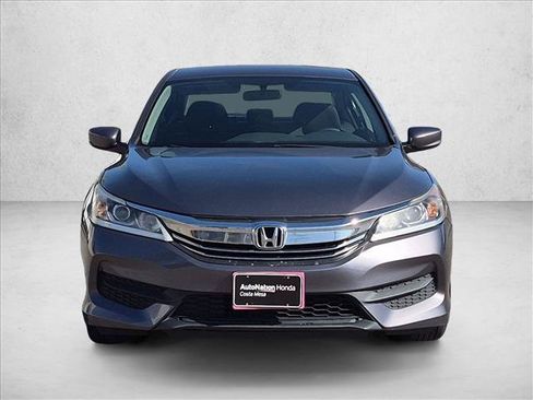 Used 2017 Honda Accord LX image 2