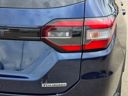 Used 2025 Honda Pilot Touring image 9
