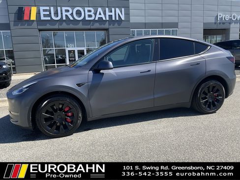 Used 2021 Tesla Model Y Long Range image 26