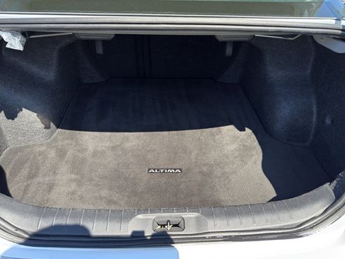 Used 2024 Nissan Altima 2.5 SV image 25