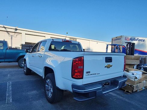 Used 2020 Chevrolet Colorado LT RWD image 2
