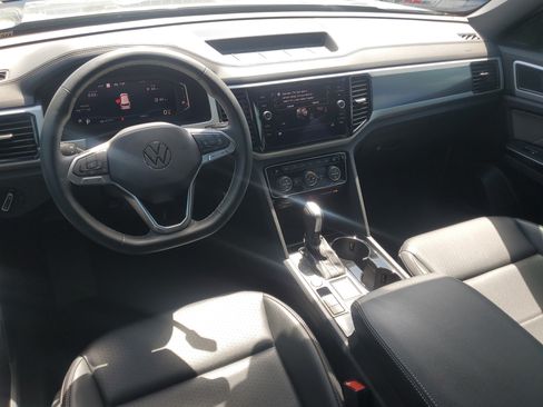 Used 2021 Volkswagen Atlas Cross Sport SEL FWD image 14