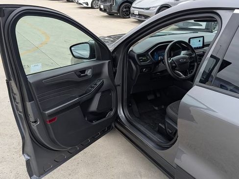 Used 2023 Ford Escape Active AWD/4WD image 34