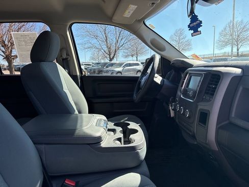 Used 2019 RAM 1500 Express image 23