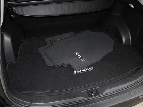 Used 2023 Toyota RAV4 XLE w/ XLE Grade Weather Package image 8