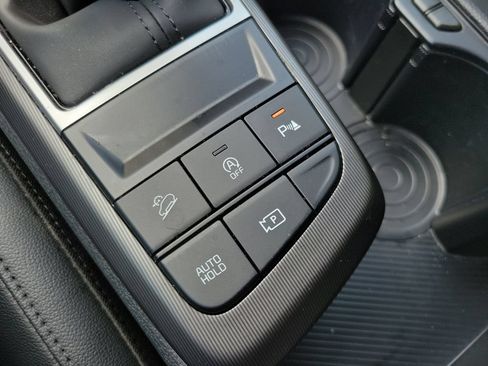 Certified 2026 Kia Sportage SX FWD image 33