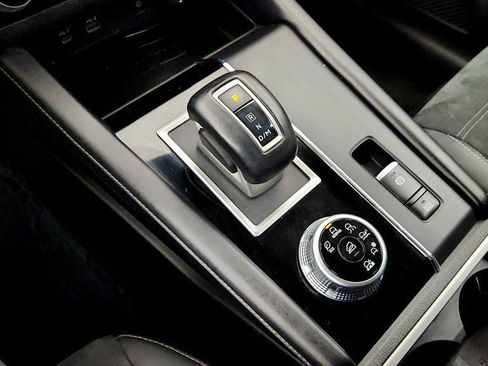 Used 2022 Mitsubishi Outlander SE AWD/4WD image 15