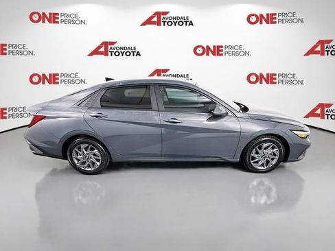 Used 2024 Hyundai Elantra SEL image 8
