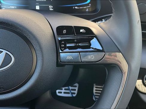 New 2025 Hyundai Elantra Sport image 18