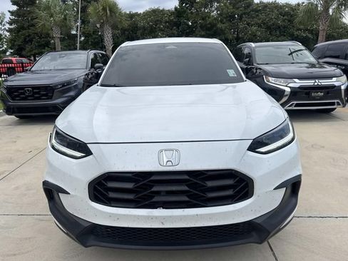 Used 2024 Honda HR-V Sport image 2