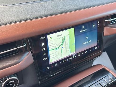 Used 2025 Lincoln Navigator Reserve AWD/4WD image 19