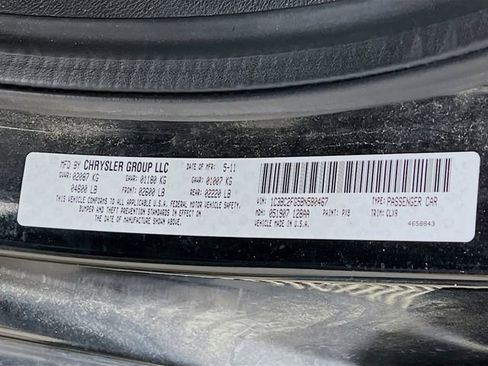 Used 2011 Chrysler 200 Limited image 8