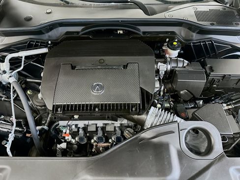 Used 2025 Acura MDX SH-AWD image 34