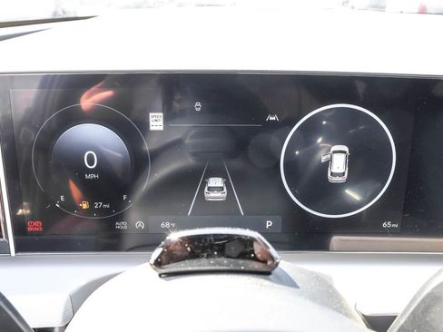 Certified 2025 Hyundai Tucson Limited AWD/4WD image 23