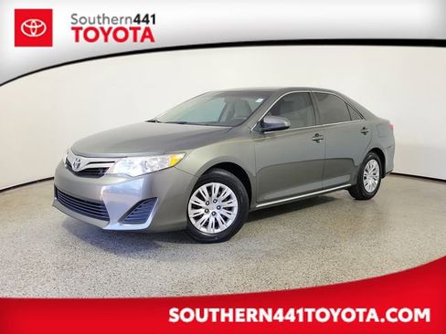 Used 2012 Toyota Camry LE FWD image 1