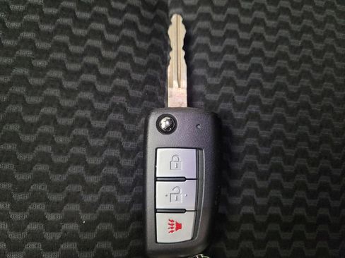 Used 2021 Nissan Rogue Sport S AWD/4WD image 32