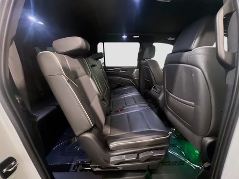 Used 2022 Cadillac Escalade ESV Sport w/ Touring Package RWD image 21