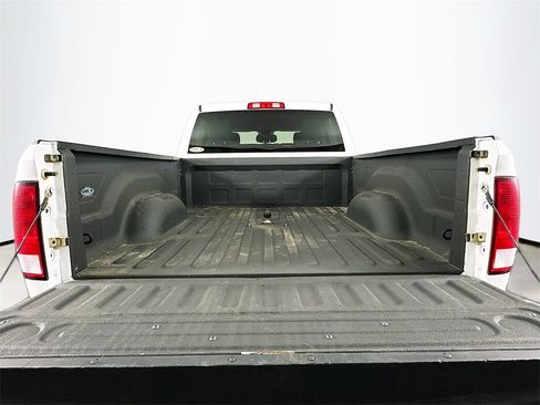 Used 2016 RAM 2500 Tradesman w/ Chrome Appearance Group image 23