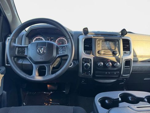 Used 2020 RAM 1500 Classic Warlock AWD/4WD image 12