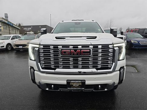 Certified 2025 GMC Sierra 2500 Denali w/ Technology Package image 9