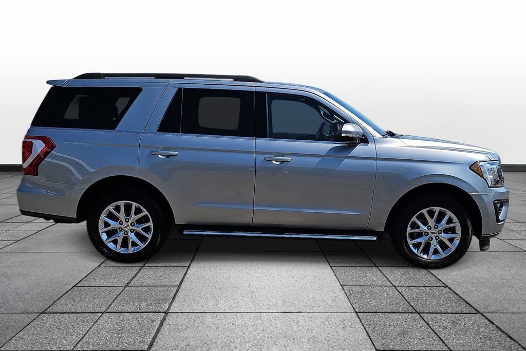 Used 2021 Ford Expedition XLT AWD/4WD image 4