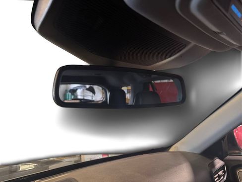 Certified 2022 Ford Explorer Limited RWD image 26