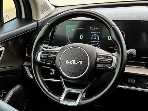 Used 2023 Kia Sportage EX image 31