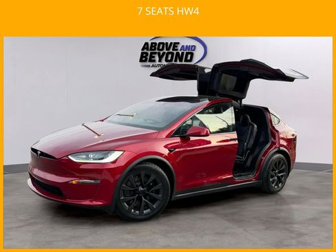 Used 2023 Tesla Model X image 1