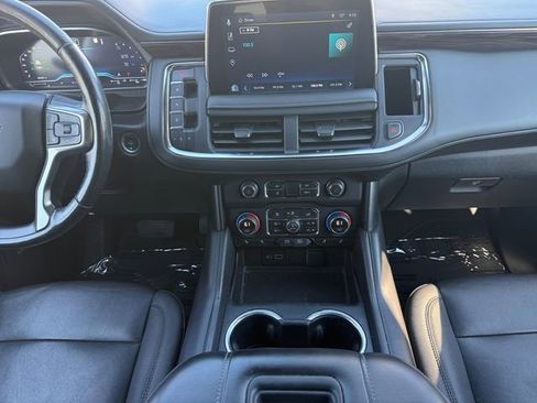 Used 2022 Chevrolet Tahoe LT w/ Luxury Package RWD image 3