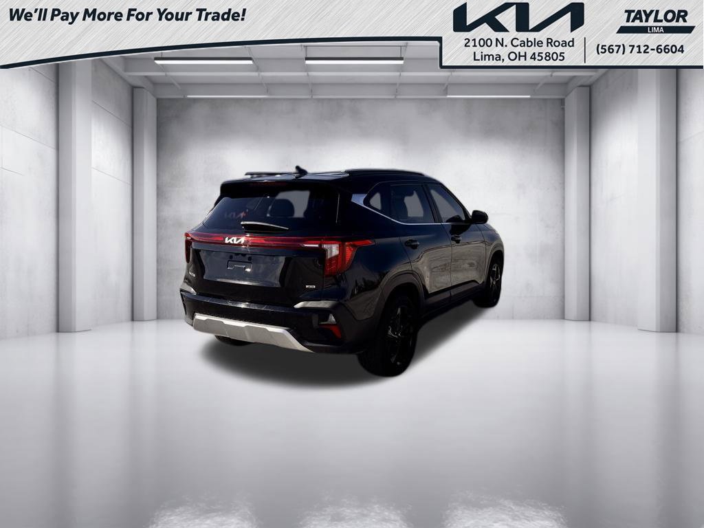 Used 2026 Kia Seltos EX w/ EX Sunroof Package AWD/4WD image 2