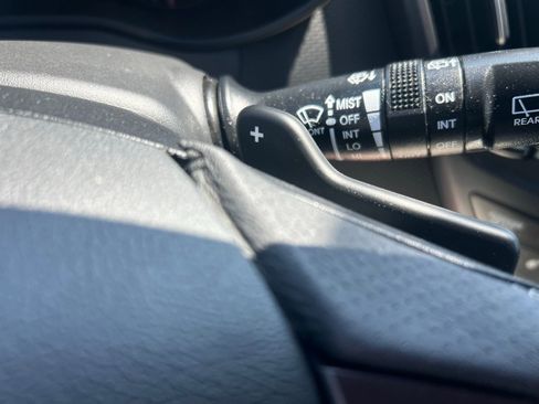 Used 2016 Hyundai Veloster Turbo image 24