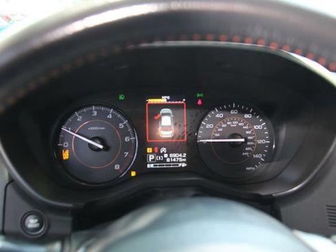 Used 2020 Subaru Crosstrek 2.0i Premium AWD/4WD image 23