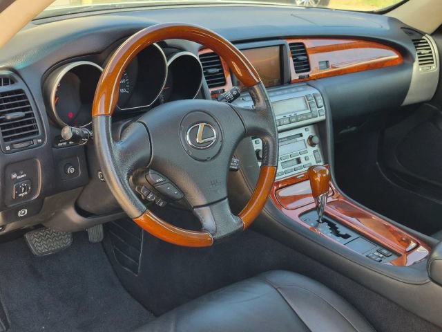 Used 2005 Lexus SC 430 Convertible RWD image 13
