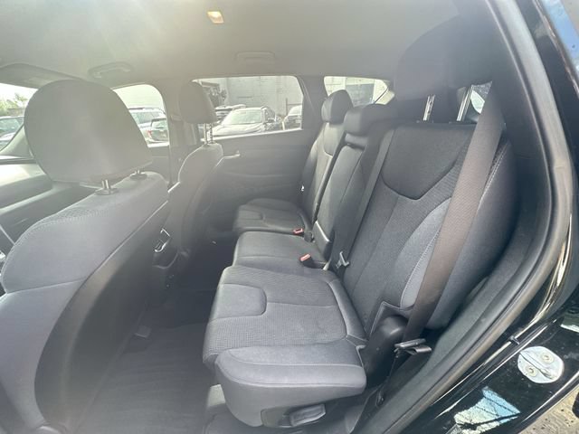 Used 2019 Hyundai Santa Fe SEL FWD image 28