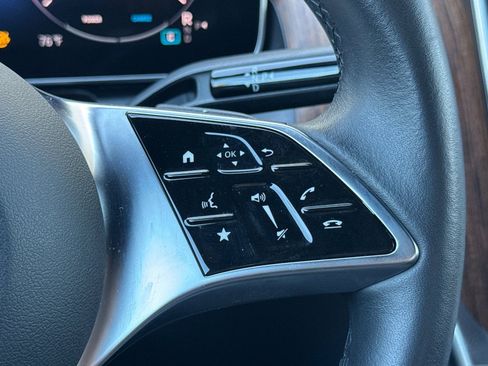 Certified 2025 Mercedes-Benz GLC 300 image 28