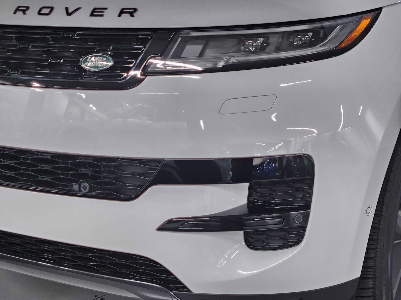 New 2027 Land Rover Range Rover Sport SE AWD/4WD image 12