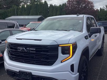 Used 2024 GMC Sierra 1500 Pro w/ Graphite Edition