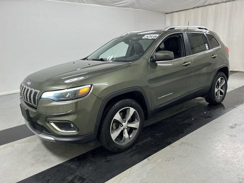 Used 2019 Jeep Cherokee Limited AWD/4WD image 5