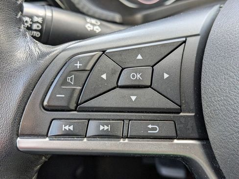 Used 2021 Nissan Sentra SV image 18