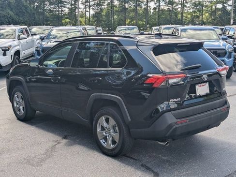 Used 2023 Toyota RAV4 XLE FWD image 5
