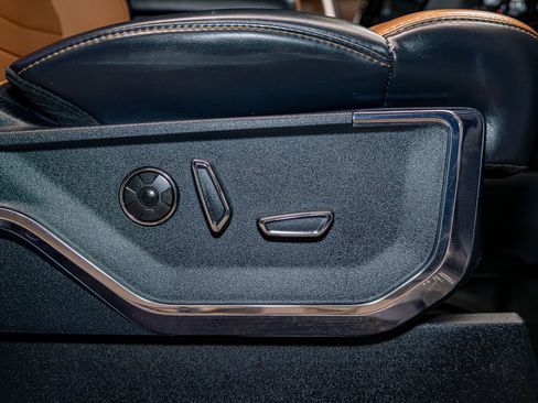 Used 2021 Ford F150 Platinum w/ Max Trailer Tow Package image 24