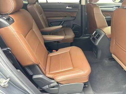 Used 2023 Volkswagen Atlas SEL R-Line AWD/4WD image 44