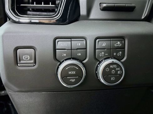 New 2026 GMC Sierra 2500 AT4X AWD/4WD image 10