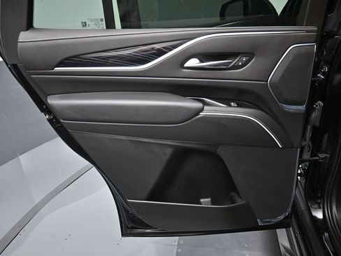 Used 2023 Cadillac Escalade Sport AWD/4WD image 35